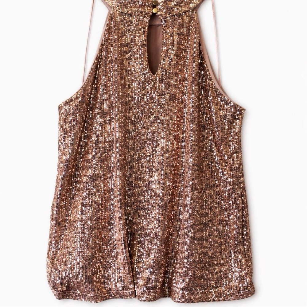 Cable & Gauge Rose Sequin Halter Top - Picture 2 of 4